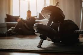 王励勤叫苦！透露国乒困境，樊振东回应是否留洋，为回归提供可能