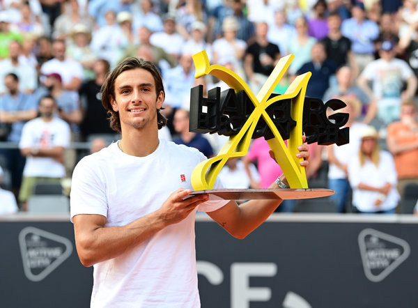 世的优秀选 世的优秀选