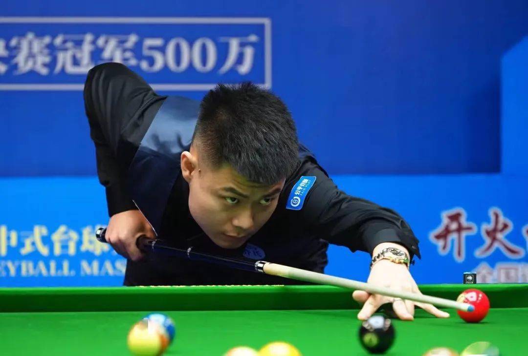 和持球推进 和持球推进